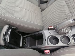 Citroen C4 2016-thumb-8