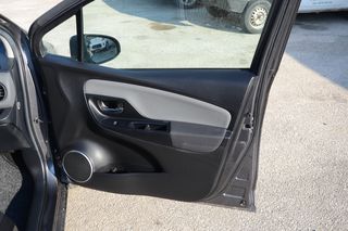 Toyota Yaris 2016 0€ Τέλη, Hybrid, Αυτόματος κλιματισμός-thumb-9