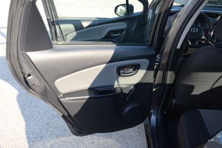 Toyota Yaris 2016 0€ Τέλη, Hybrid, Αυτόματος κλιματισμός-thumb-7
