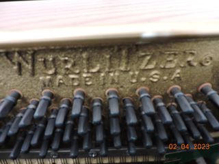 Πιάνο Wurlitzer modell 2616-thumb-6