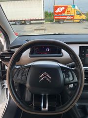 Citroen C4 Cactus 2016-thumb-6