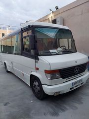 Mercedes-Benz 2000-thumb-5