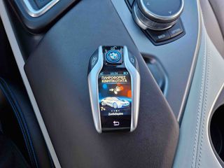 Bmw i8 2018-thumb-34