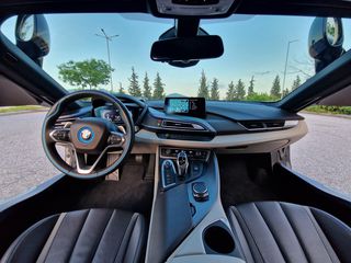 Bmw i8 2018-thumb-43