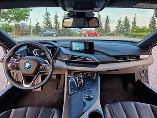 Bmw i8 2018-thumb-44