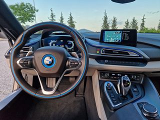 Bmw i8 2018-thumb-45