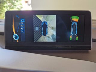 Bmw i8 2018-thumb-31