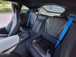 Bmw i8 2018-thumb-17