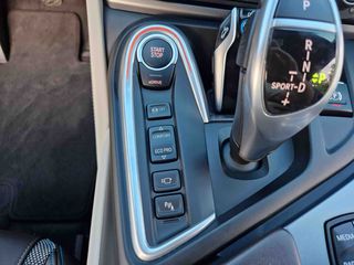 Bmw i8 2018-thumb-27