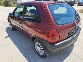 Opel Corsa 2000-thumb-2