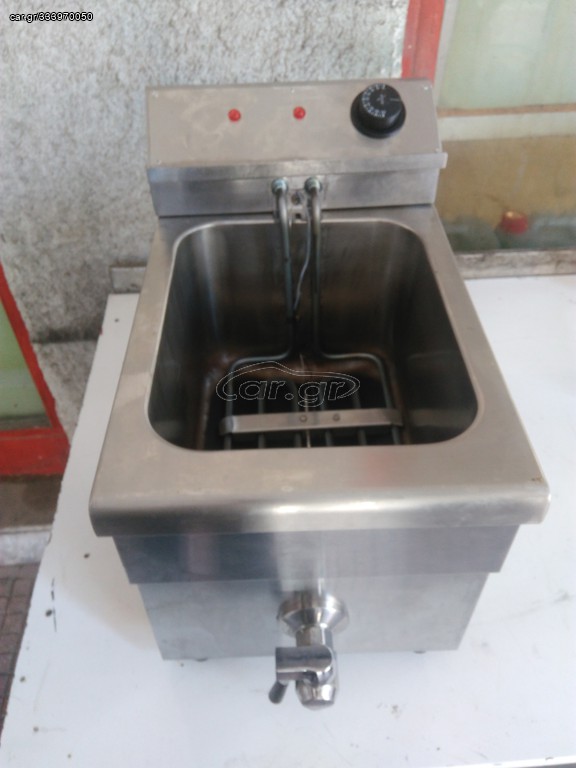 ΦΡΙΤΕΖΑ 8 ΛΙΤΡΩΝ 3200W/220V. ΔΙΑΣΤΑΣΕΙΣ 29Χ46Χ42