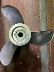 Προπέλα VOLVO PENTA Duo Prop  C6 Rear - 3857467 2E  ελαφρώς μεταχειρισμένη.-thumb-2