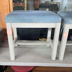 Σκαμπό Χαμηλά 50x35x48εκ (500/1370)