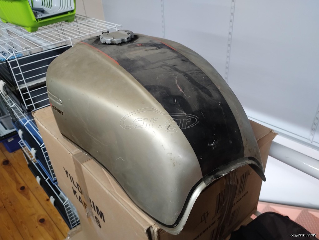 ΡΕΖΕΡΒΟΥΑΡ HONDA CBX1050