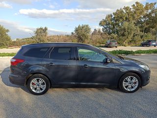Ford Focus 2012-thumb-21