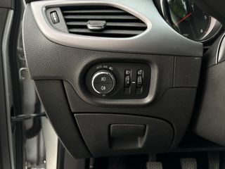 Opel Astra 2018 1.6 CDTi ecoFlex Start&Stop-thumb-46