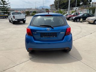 Toyota Yaris 2015 1.33c.c 101hp VVT-i SOL 6M/T-thumb-5