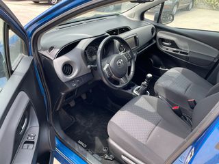 Toyota Yaris 2015 1.33c.c 101hp VVT-i SOL 6M/T-thumb-14