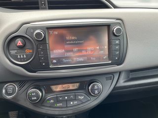 Toyota Yaris 2015 1.33c.c 101hp VVT-i SOL 6M/T-thumb-17
