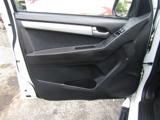 Pickup - Αγροτικό Isuzu 2016 D-MAX-thumb-27
