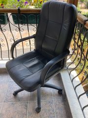 Καρέκλα γραφείου μαύρη 