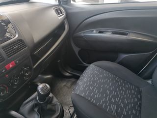Κλούβα Opel 2017 Combo Euro6__95hp__αφόρτωτο-thumb-21