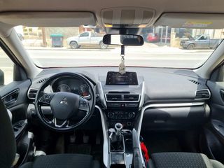 Mitsubishi Eclipse Cross 2018-thumb-10