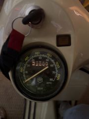 Piaggio Vespa 1978 P200E-thumb-11