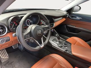 Alfa Romeo Giulia 2017 2.2 Diesel Super AT8 (105 ΕΥΡΩ ΤΕΛΗ)-thumb-2