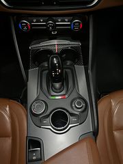 Alfa Romeo Giulia 2017 2.2 Diesel Super AT8 (105 ΕΥΡΩ ΤΕΛΗ)-thumb-7