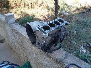 Μπλοκ με σασμάν από gsxr k7 600