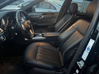 Mercedes-Benz E 300 2014 E 300 BlueTEC HYBRID Saloon-thumb-21