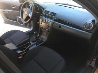 Mazda 3 2007-thumb-4