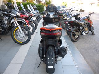 Aprilia SR GT 200 2025 SPORT-thumb-4