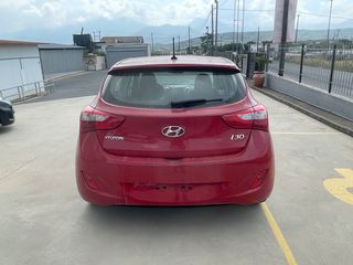 Hyundai i 30 2013 1.4c.c CRD-i 16V TD 90 hp NAVI-thumb-8