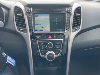 Hyundai i 30 2013 1.4c.c CRD-i 16V TD 90 hp NAVI-thumb-14
