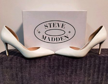 Steve Madden, λευκές δερμάτινες γόβες