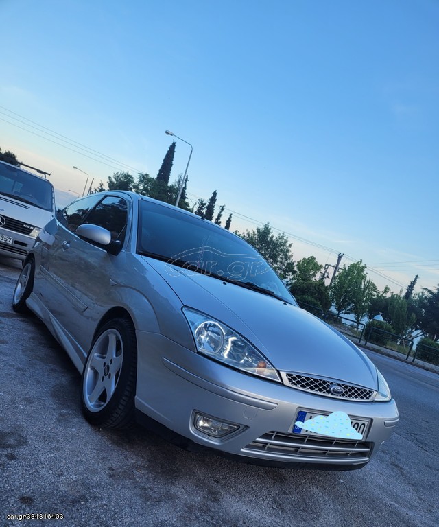 Stilvolle Ford Focus 03 Bild
