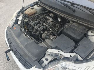 Ford Focus 2010-thumb-15