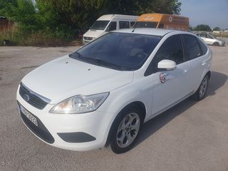 Ford Focus 2010-thumb-1