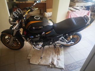 Suzuki GSX 1400 2003-thumb-1