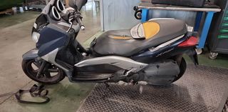 YAMAHA XMAX 250