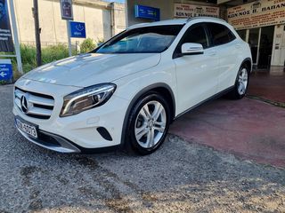 Mercedes-Benz GLA 180 2015 180d Sensation 7G-DCT AUTOMATI-thumb-1