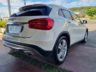Mercedes-Benz GLA 180 2015 180d Sensation 7G-DCT AUTOMATI-thumb-8