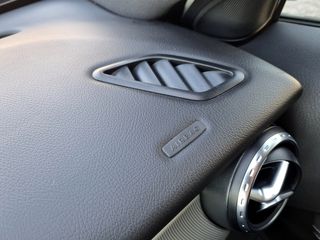 Mercedes-Benz GLA 180 2015 180d Sensation 7G-DCT AUTOMATI-thumb-36