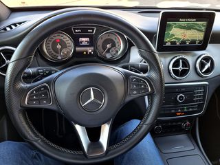 Mercedes-Benz GLA 180 2015 180d Sensation 7G-DCT AUTOMATI-thumb-27