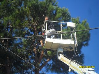 Bucket Trucks 2003-thumb-6