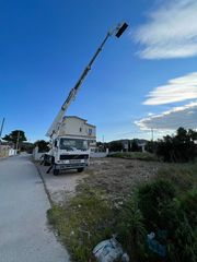Bucket Trucks 2003-thumb-7