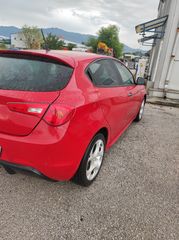 Alfa Romeo Giulietta 2015-thumb-6