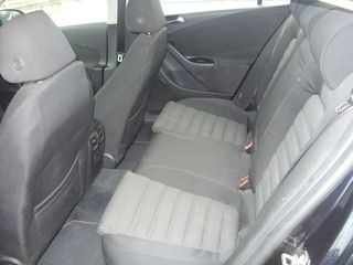 Volkswagen Passat 2008-thumb-10
